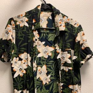Floral short sleeve shirt